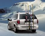 Chrysler Town & Country 2005 года